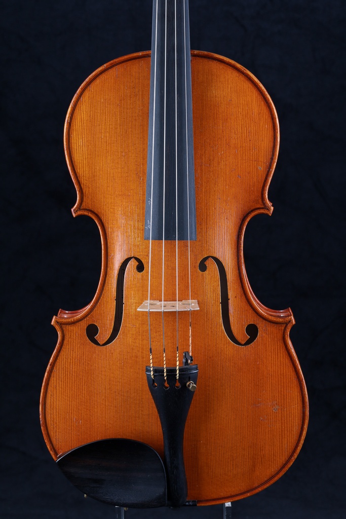 Viola Made by Tetsuo Matsuda in the Workshop of William Harris Lee, Chicago, 1984- 16"
