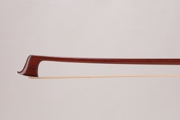 [vnb3676] Arcos Brasil Nickel Mounted Pernambuco Violin Bow Stamped M. Pereira 